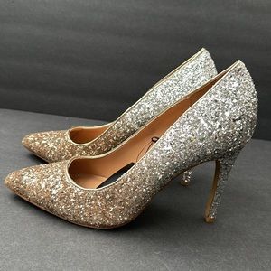NWT- Sparkling Two-Tone Glitter Gold and Silver Express Pump Heel Size 7